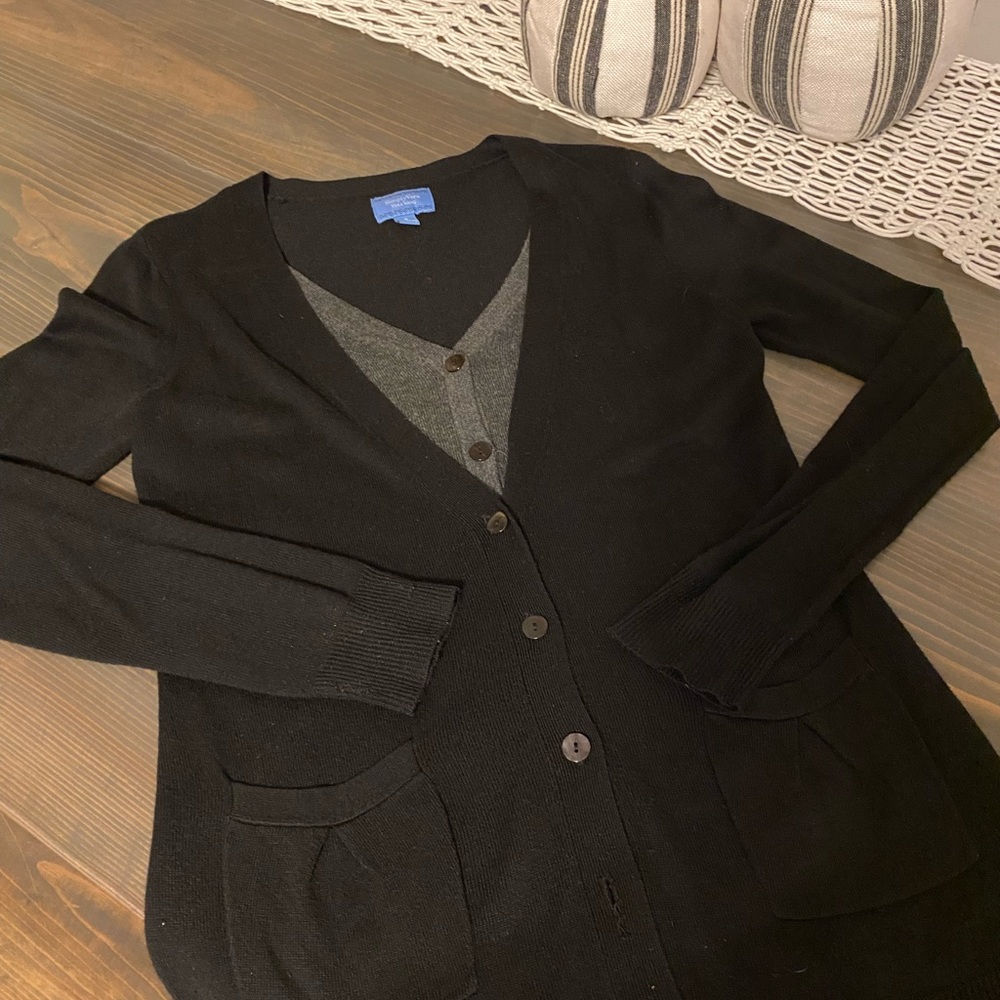 Simply Vera Wang Black Boyfriend Layered Cardigan. Size Small